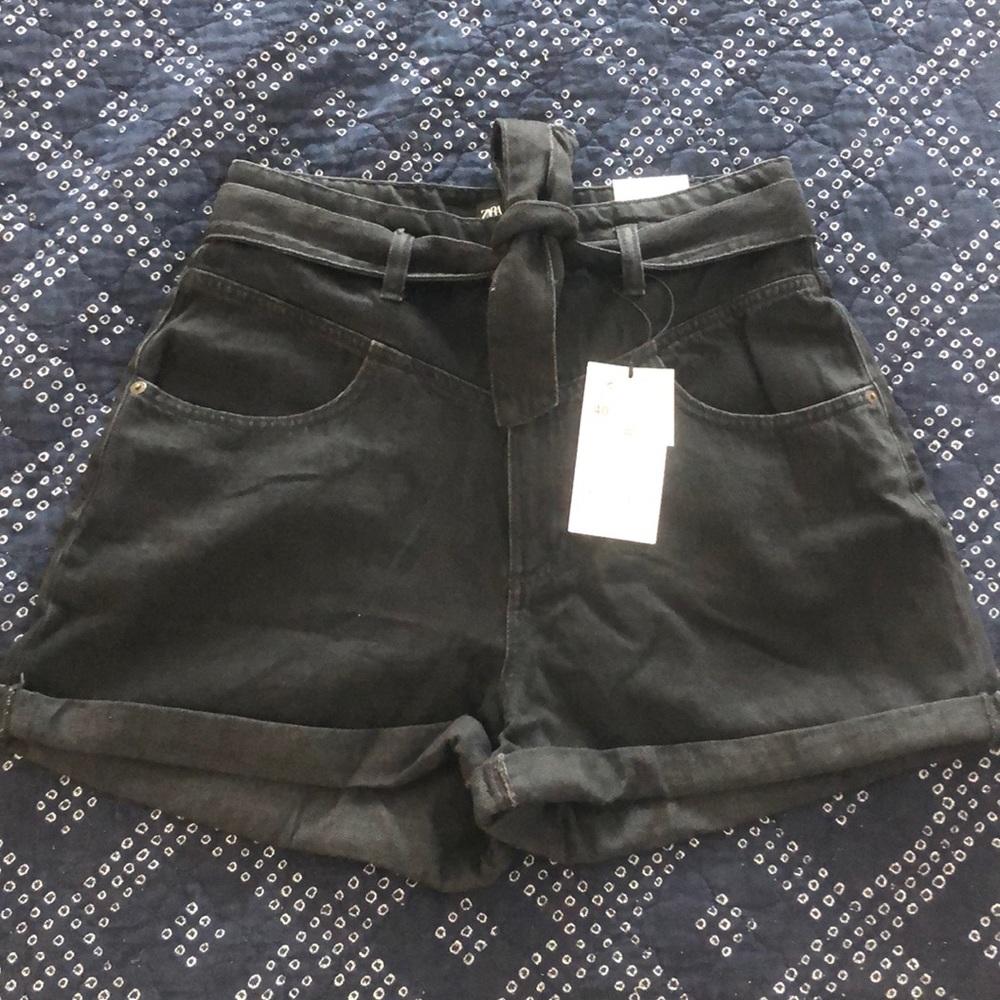 Zara Hi-Rise Paper Bag Short